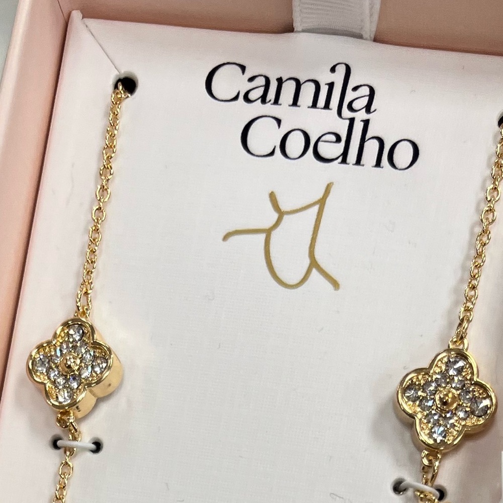 NWT ⚜️🤍⚜️ Camila Coelho Gorgeous Gold Clover Necklace - Picture 11 of 16